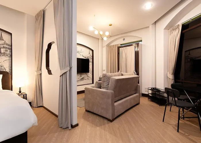 3br 2ba 2sfb 5 Min Mrt Chinatown Vista House アパート *