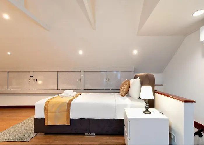 3br 2ba 2sfb 5 Min Mrt Chinatown Vista House *